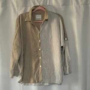American Eagle Linen Button Down